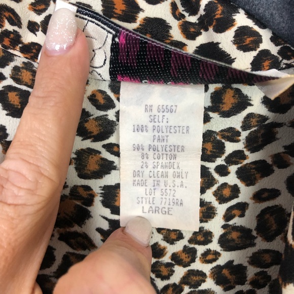 Tomorrow’s Mother Leopard Maternity Top - Picture 5 of 6